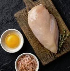 Dr Malou Topper Chicken&Egg Yolk&Krill Liofilizowana Posypka dla psa i kota op. 100g