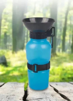 Flamingo Bidon z podajnikiem wody dla psa poj. 600 ml nr kat. 520856 WYPRZEDAŻ OSTATNIA SZTUKA