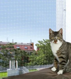 Trixie Siatka ochronna na okno lub balkon dla kota rozm. 8x3m transparentna nr kat. 44343